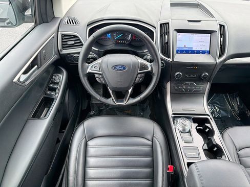 Used 2020 Ford Edge SEL w/ Convenience Package image 16