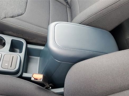 New 2025 Ford Maverick XL image 32