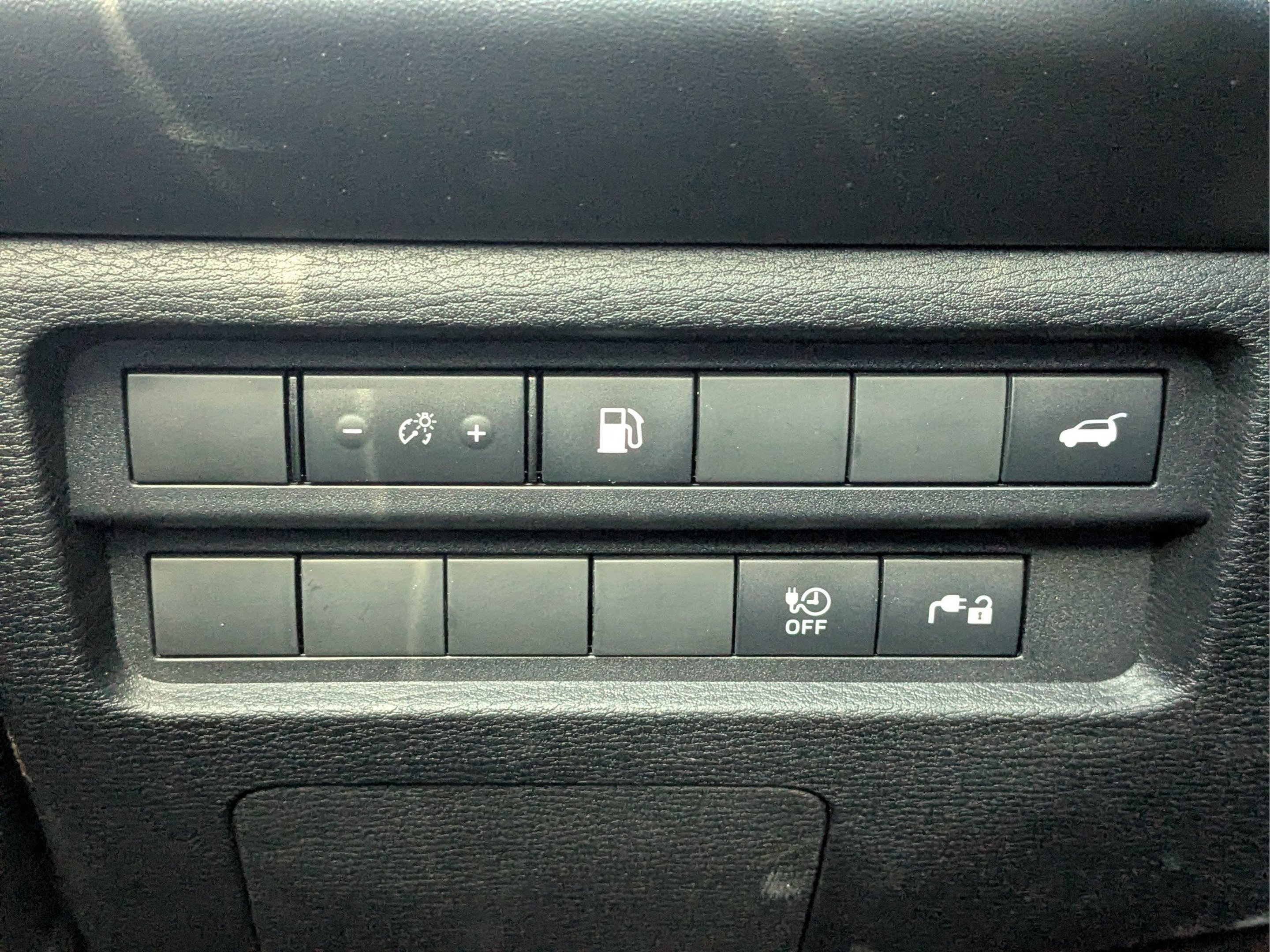 Used 2025 Mitsubishi Outlander SE AWD/4WD image 25