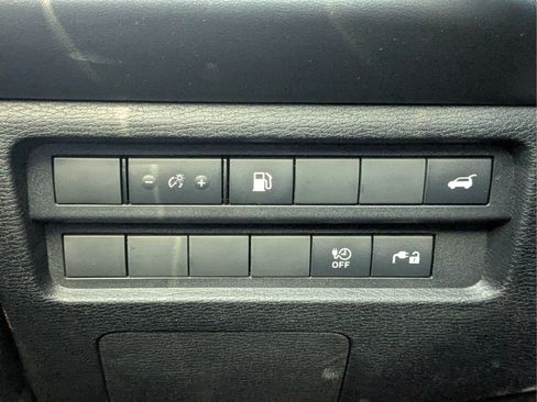 Used 2025 Mitsubishi Outlander SE AWD/4WD image 25