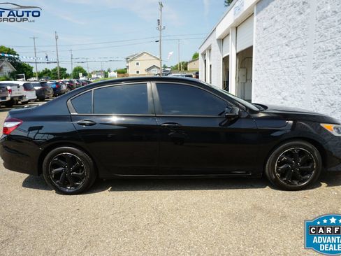 Used 2016 Honda Accord EX image 12
