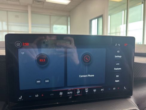 Used 2024 Ford Mustang Convertible image 15