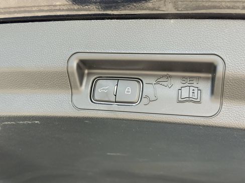 Certified 2022 Ford Explorer ST w/ Equipment Group 401A AWD/4WD image 9