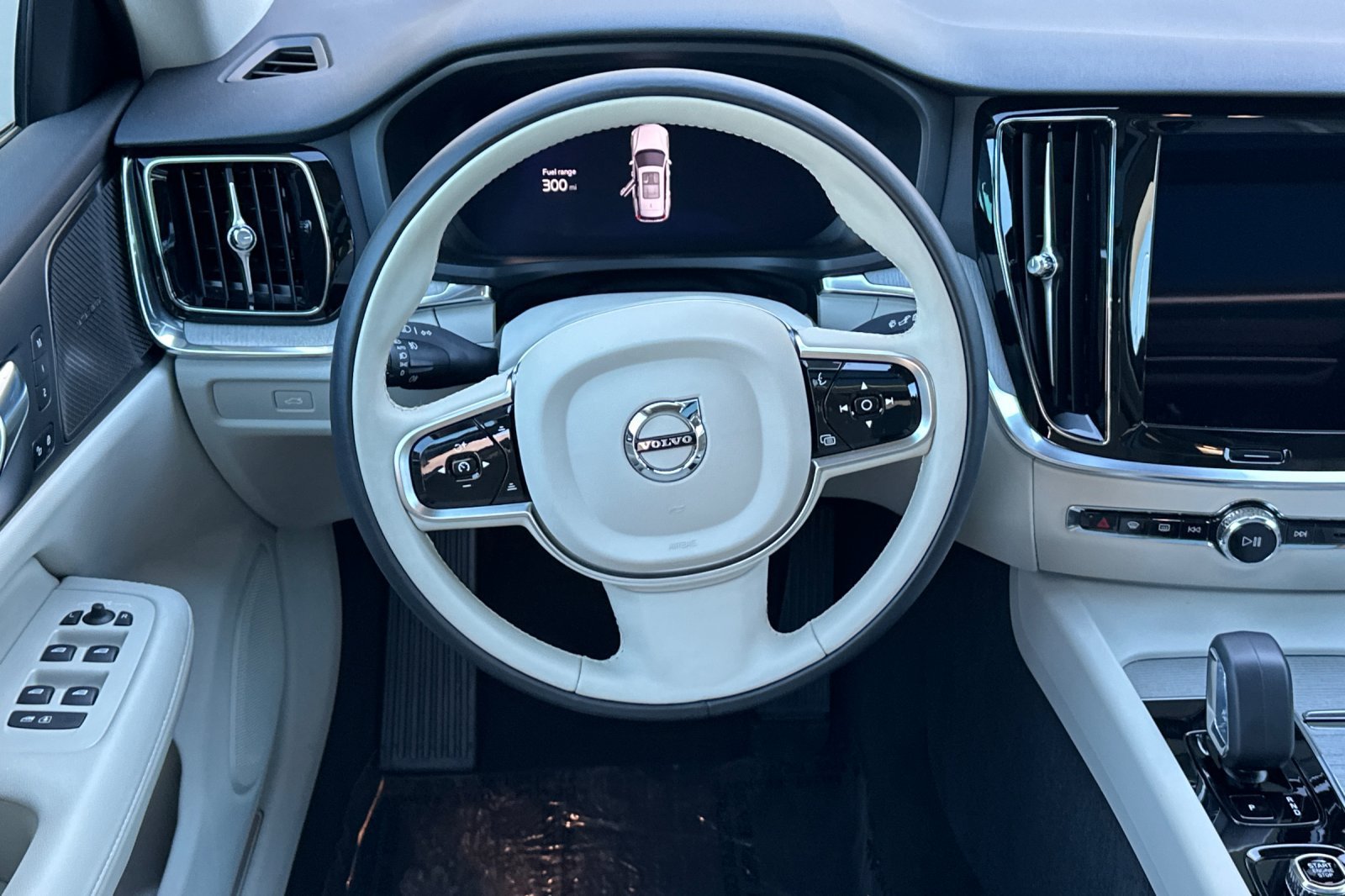Certified 2025 Volvo V60 B5 Cross Country Plus w/ Protection Package Premier AWD/4WD image 17