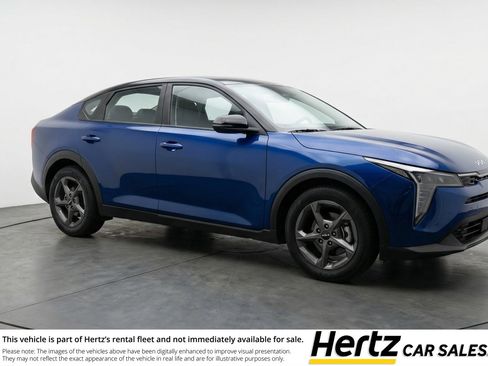 Used 2025 Kia K4 FWD image 1