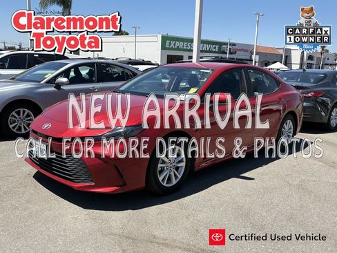 Certified 2025 Toyota Camry LE FWD image 1