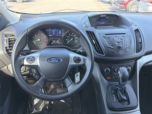 Used 2015 Ford Escape SE image 22