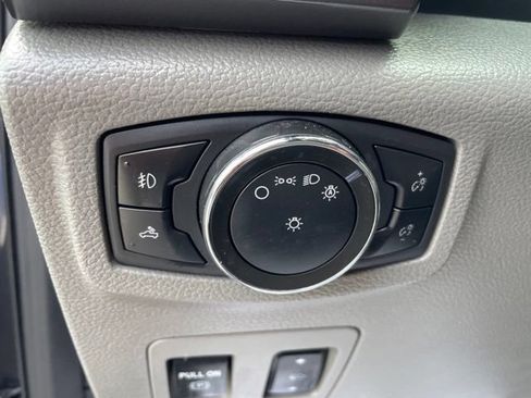 Used 2020 Ford F150 XLT w/ Equipment Group 302A Luxury AWD/4WD image 17
