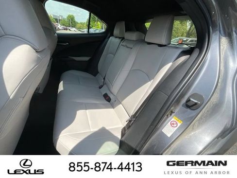 Used 2019 Lexus UX 250h w/ Premium Package AWD/4WD image 13