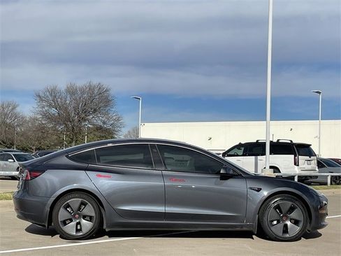 Used 2022 Tesla Model 3 Long Range image 3