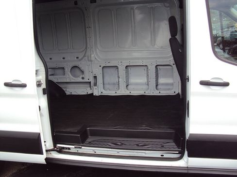 Used 2023 Ford Transit 250 148 High Roof RWD image 16
