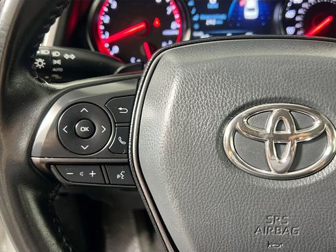 Used 2024 Toyota Camry XSE FWD image 18
