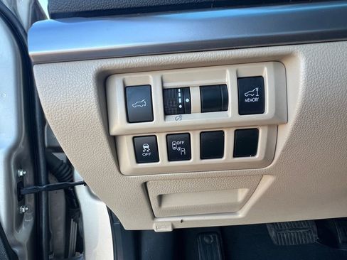 Used 2015 Subaru Outback 3.6R Limited image 17