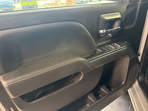 Used 2018 Chevrolet Silverado 1500 LT w/ All Star Edition image 15