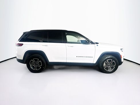 Used 2023 Jeep Grand Cherokee Trailhawk AWD/4WD image 10