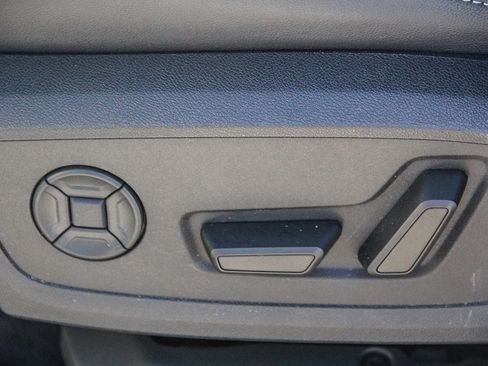 Certified 2025 Audi Q6 e-tron Premium Plus w/ Premium Plus image 21