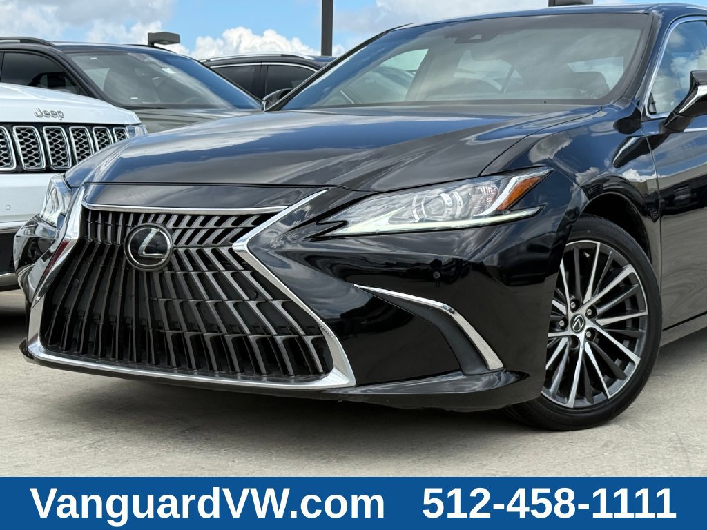 Used 2023 Lexus ES 350 w/ Premium Package FWD image 2