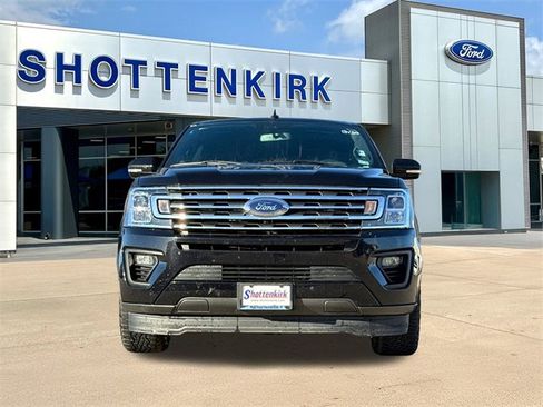 Used 2021 Ford Expedition Max XLT image 2
