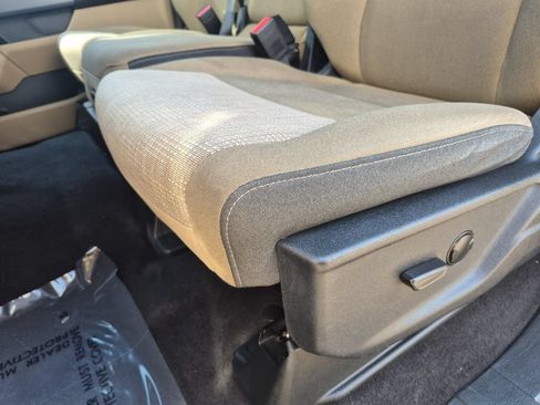 Used 2023 Ford F150 XLT AWD/4WD image 12