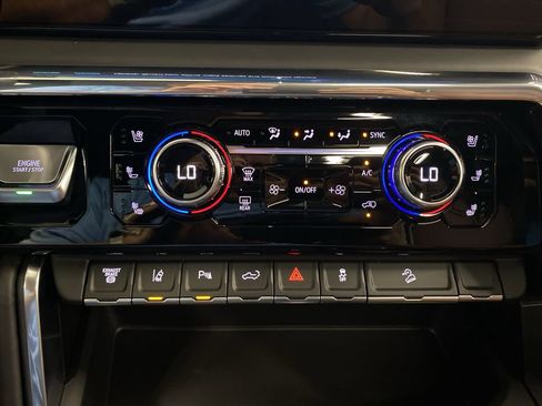 New 2025 GMC Sierra 3500 Denali Ultimate image 30