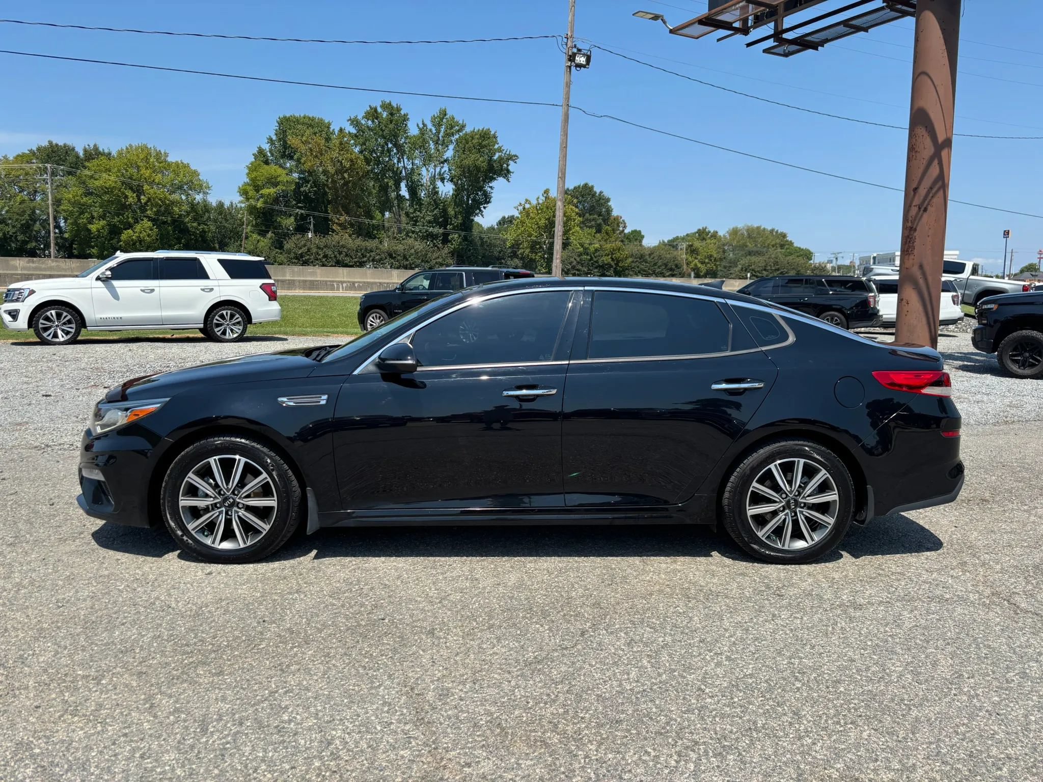 Used 2019 Kia Optima LX w/ LX Premium Package FWD image 2