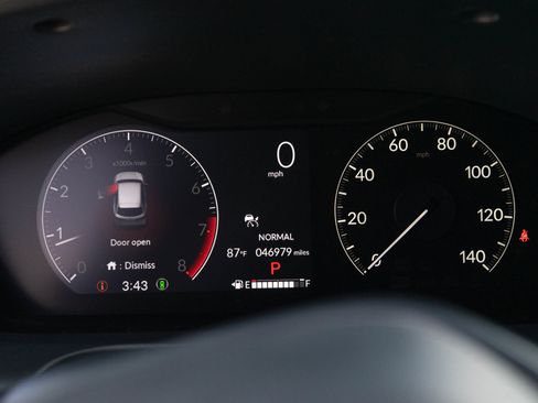 Used 2023 Honda HR-V LX image 11