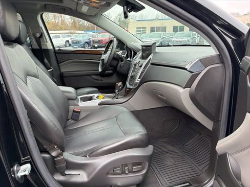 Used 2011 Cadillac SRX Luxury image 9