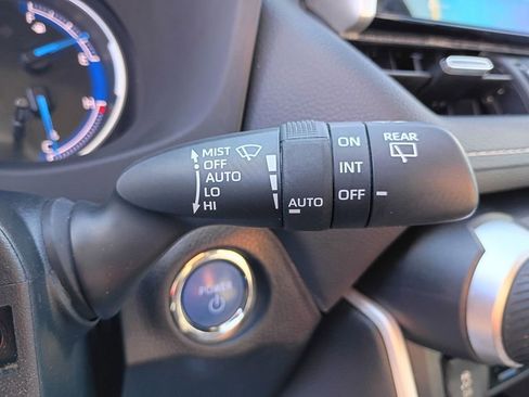 Used 2022 Toyota RAV4 Limited image 24