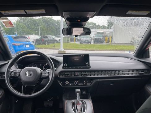 Used 2023 Honda HR-V Sport image 11