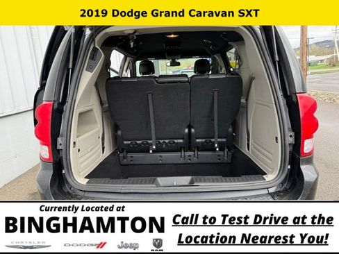 Used 2019 Dodge Grand Caravan SXT image 15
