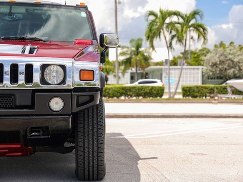 Used 2005 HUMMER H2 w/ Preferred Equipment Group AWD/4WD image 12