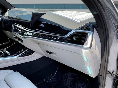New 2027 BMW X7 xDrive40i AWD/4WD image 27