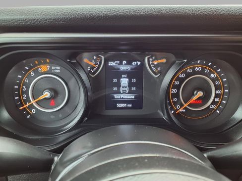 Certified 2024 Jeep Wrangler Sport S image 19