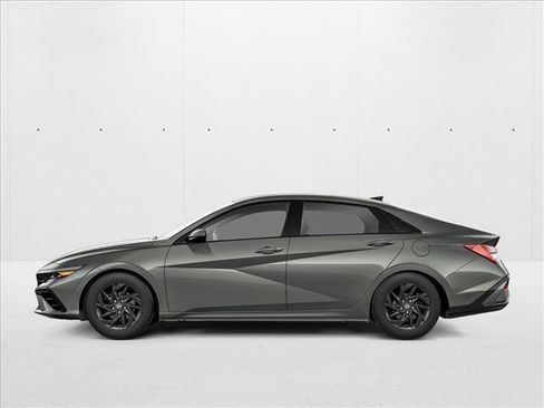 New 2025 Hyundai Elantra Sport image 2