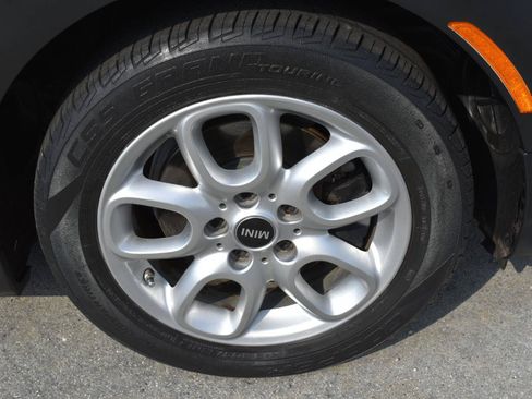 Used 2017 MINI Cooper Clubman FWD image 35