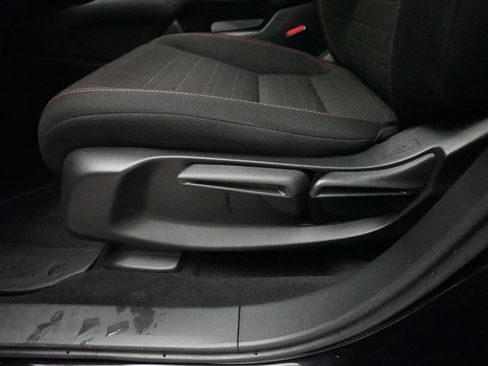 Certified 2024 Honda HR-V Sport image 28