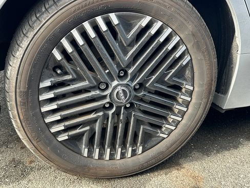 Certified 2024 Nissan Leaf SV Plus image 6