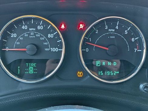Used 2015 Jeep Wrangler Unlimited Sport w/ Quick Order Package 24S AWD/4WD image 11