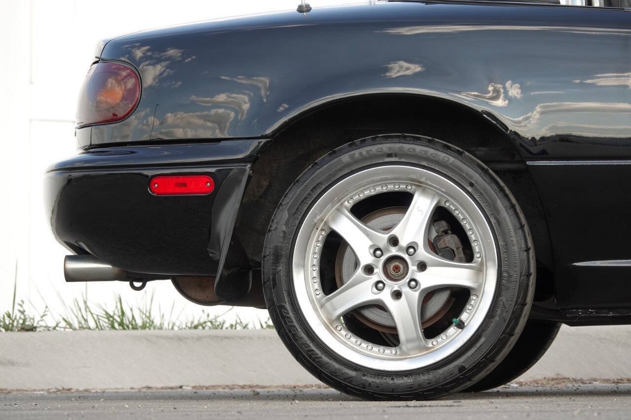 Used 1996 MAZDA MX-5 Miata RWD image 37