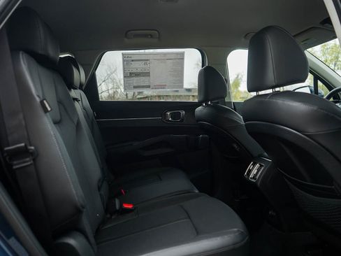 New 2026 Kia Sorento S image 12