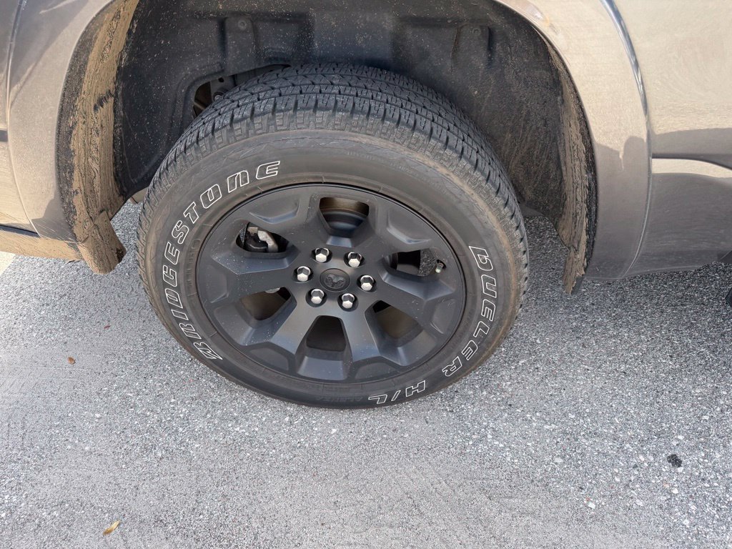 Used 2025 RAM 1500 Big Horn AWD/4WD image 5