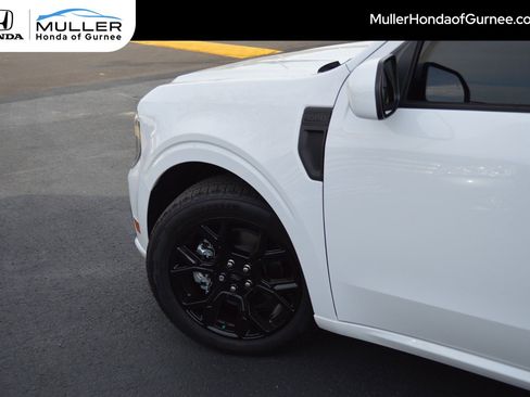 Used 2025 Ford Maverick Lobo image 8