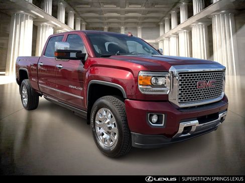 Used 2016 GMC Sierra 2500 Denali w/ Duramax Plus Package image 2