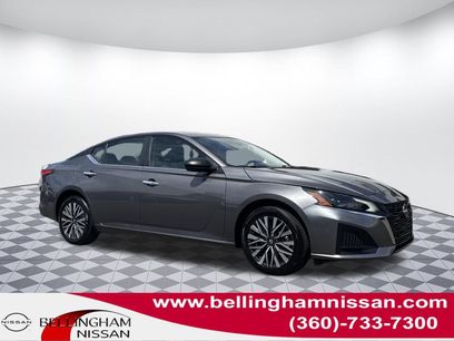 Used 2024 Nissan Altima 2.5 SV