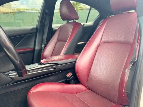 Used 2022 Lexus IS 300 Base 4dr Sedan w/ Accessory Package image 18