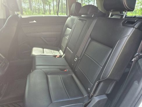 Used 2021 Volkswagen Atlas SE FWD image 17