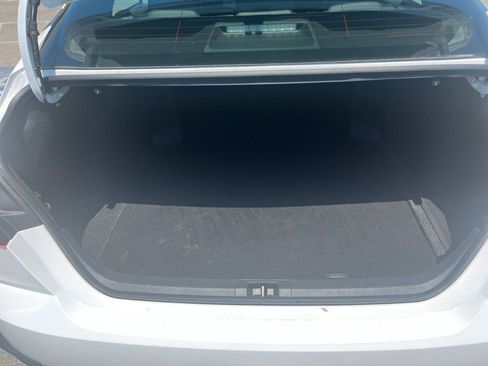 Used 2025 Toyota Camry SE FWD image 31