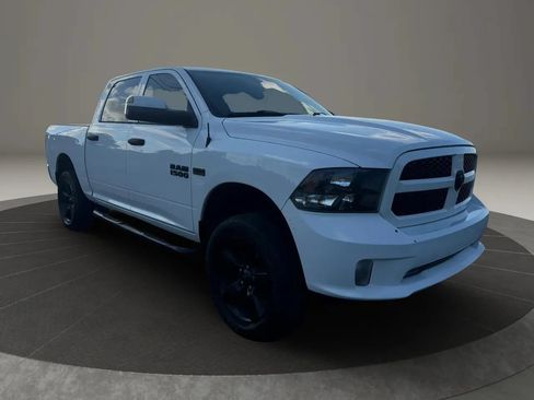 Used 2018 RAM 1500 Express w/ Express Value Package RWD image 2