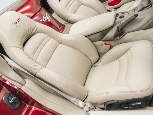 Used 2003 Chevrolet Corvette Convertible w/ Preferred Equipment Group1 RWD image 25