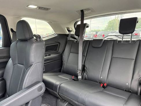 Used 2023 Subaru Ascent Limited w/ Technology Package AWD/4WD image 21